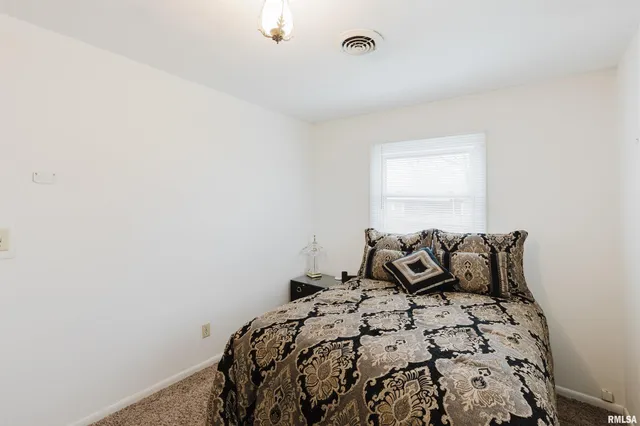 $140,000 | 15100 Moellers Road, Marion, IL 62959