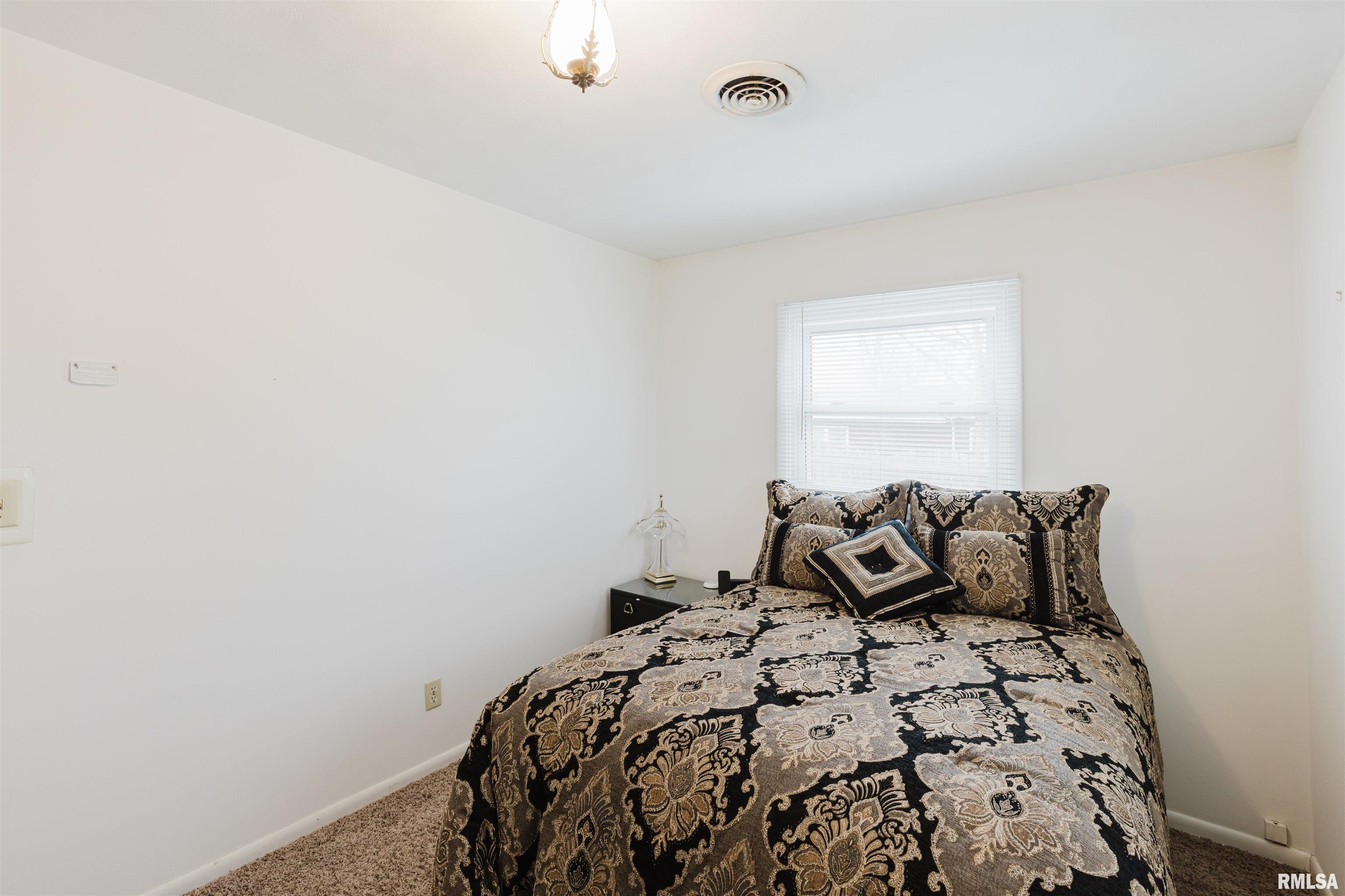 15100 Moellers Road Marion, IL 62959 - Photo 17 of 31 Gallery Image 17