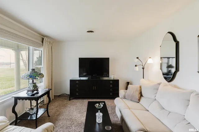 $140,000 | 15100 Moellers Road, Marion, IL 62959