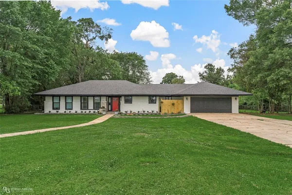 $325,000 | 207 Red River Street, Benton, LA 71006