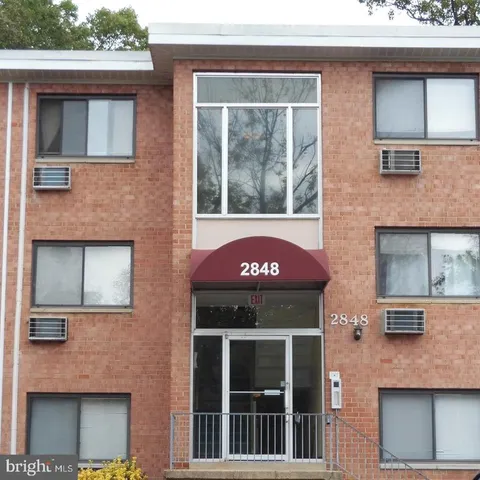 $1,700 | 2848 Annandale Road, Unit 124, Falls Church, VA 22042