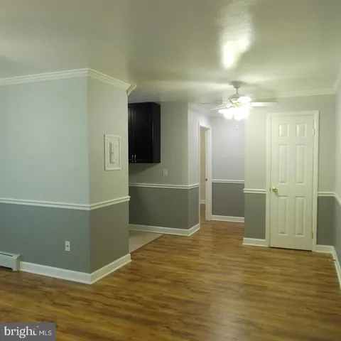 $1,700 | 2848 Annandale Road, Unit 124, Falls Church, VA 22042