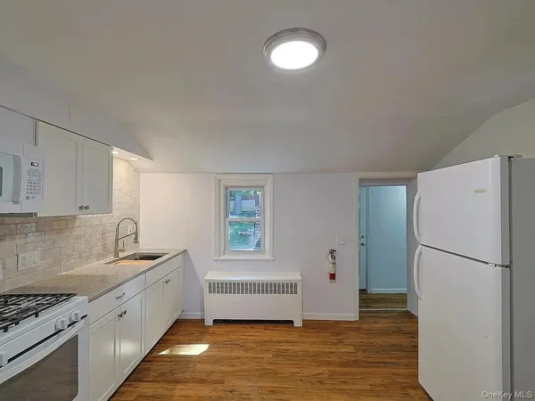 $1,350 | 95 Delafield Street, Unit 2, Poughkeepsie, NY 12601