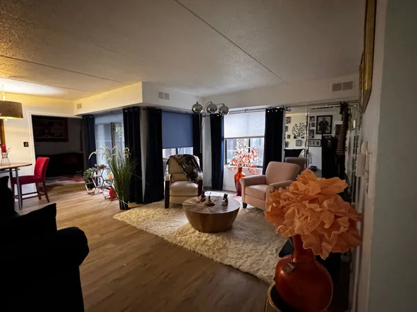 $122,000 | 500 Park Avenue, Unit 122, Calumet City, IL 60409