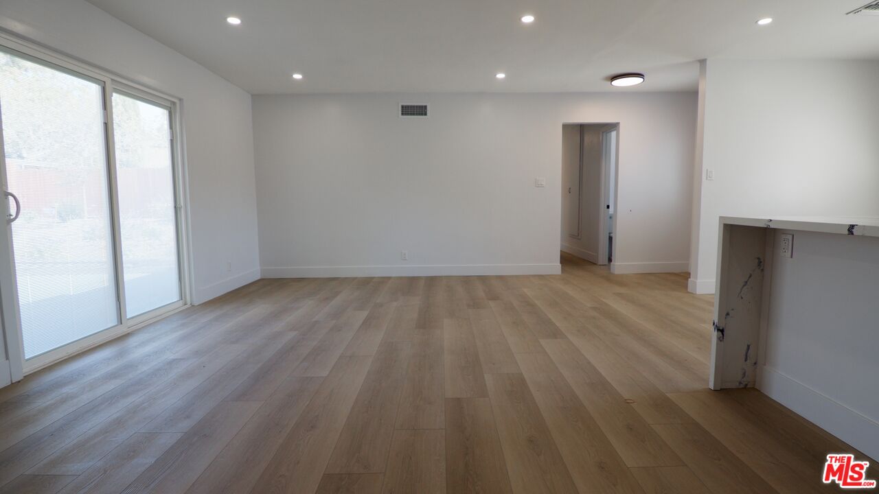 3335 Felix Avenue Simi Valley, CA 93063 - Photo 18 of 30 Gallery Image 18
