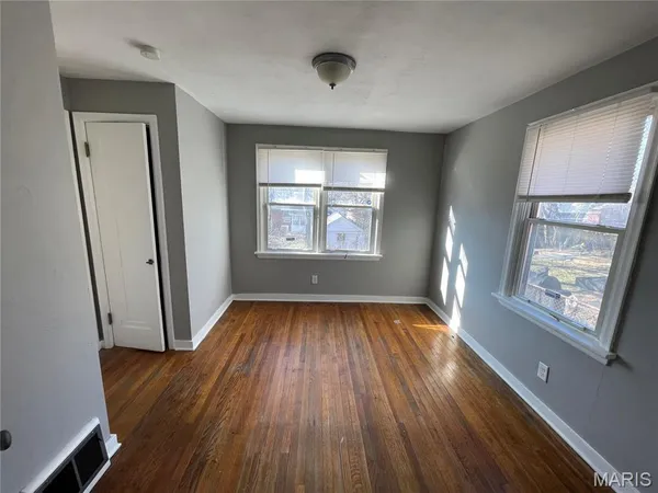$82,900 | 8343 Strathmore Place, St. Louis, MO 63136