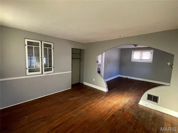 $82,900 | 8343 Strathmore Place, St. Louis, MO 63136