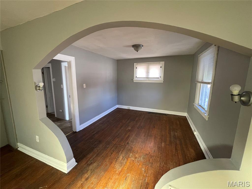 8343 Strathmore Place Jennings, MO 63136 - Photo 9 of 34