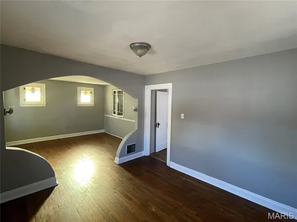$82,900 | 8343 Strathmore Place, St. Louis, MO 63136