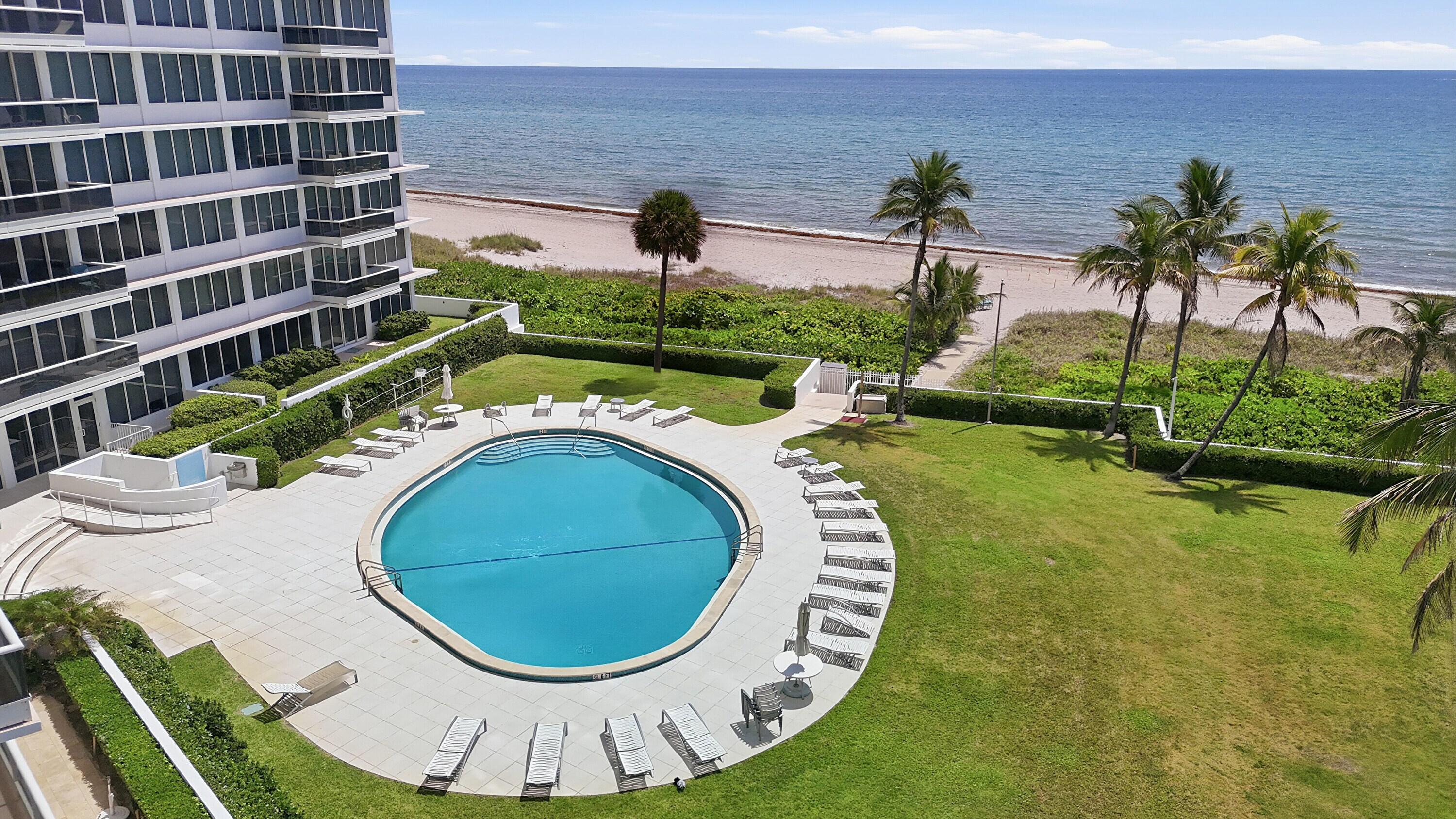 700 South Ocean Boulevard, Unit 803 Boca Raton, FL 33432 - Photo 29 of 34 30_dji_fly_20260506_114700_0155_17780827