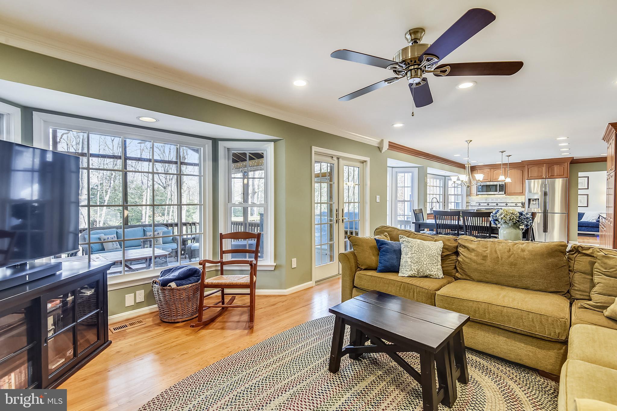 11924 Fawn Ridge Lane Reston, VA 20194 - Photo 14 of 58 Family room -