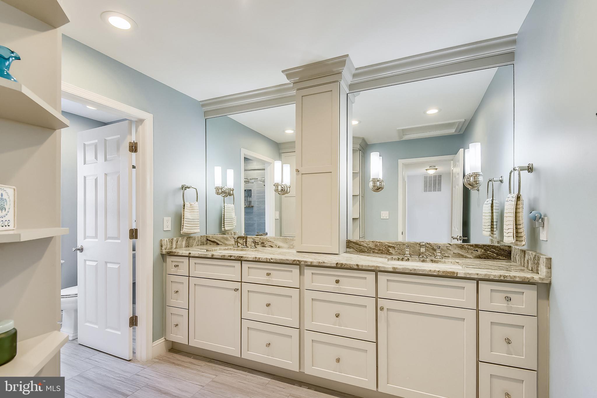 11924 Fawn Ridge Lane Reston, VA 20194 - Photo 36 of 58 New expanded hall bath!