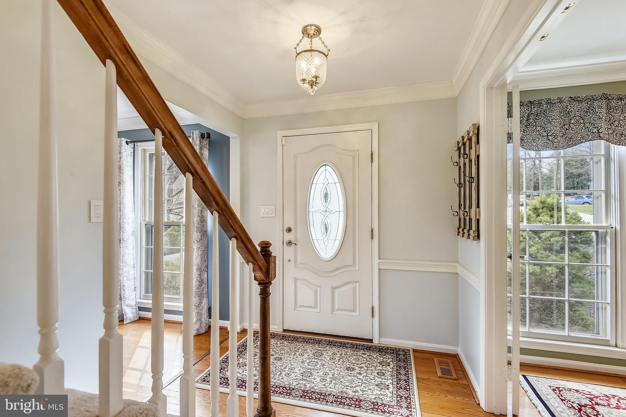 11924 Fawn Ridge Lane Reston, VA 20194 - Photo 4 of 58 Gallery Image 4
