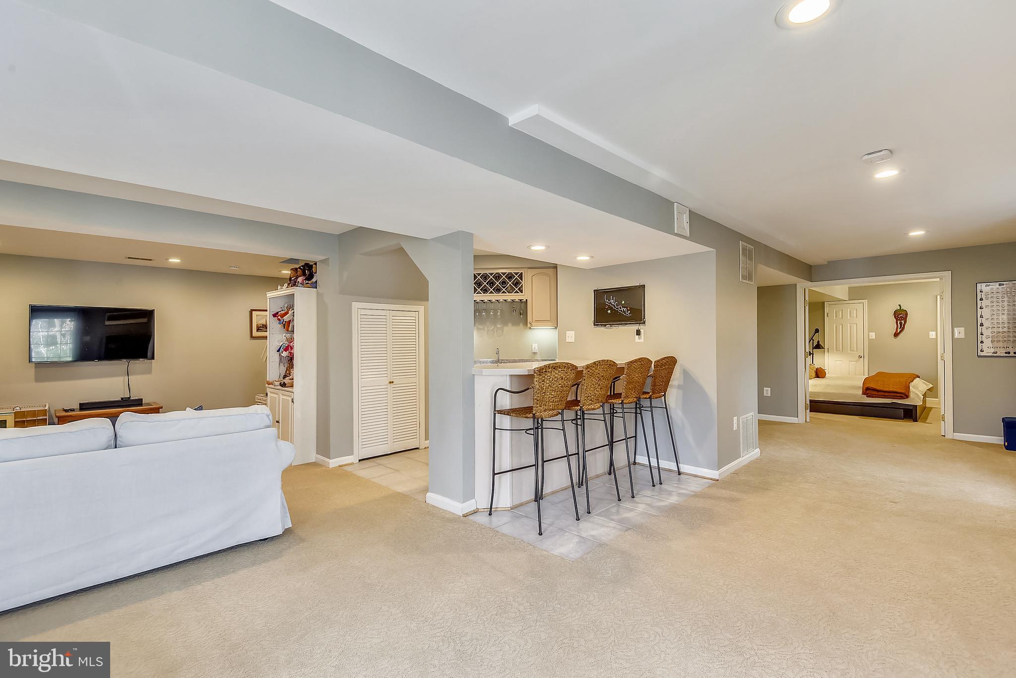 11924 Fawn Ridge Lane Reston, VA 20194 - Photo 44 of 58 Great entertaining area