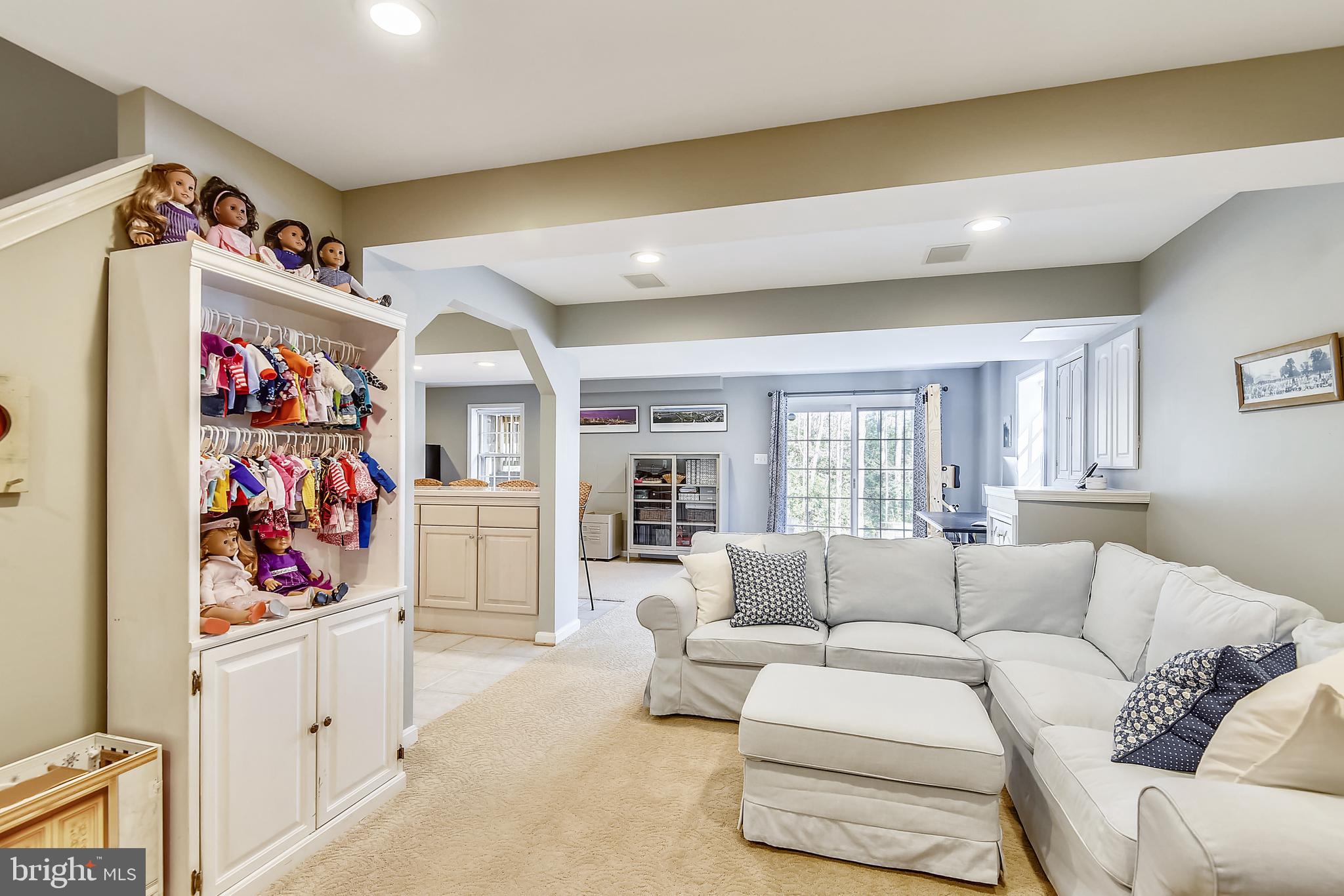 11924 Fawn Ridge Lane Reston, VA 20194 - Photo 45 of 58 Recessed lighting - (on every level)