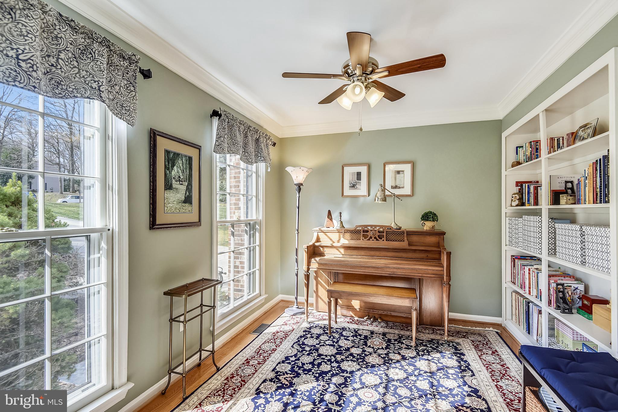 11924 Fawn Ridge Lane Reston, VA 20194 - Photo 6 of 58 Built-ins in office