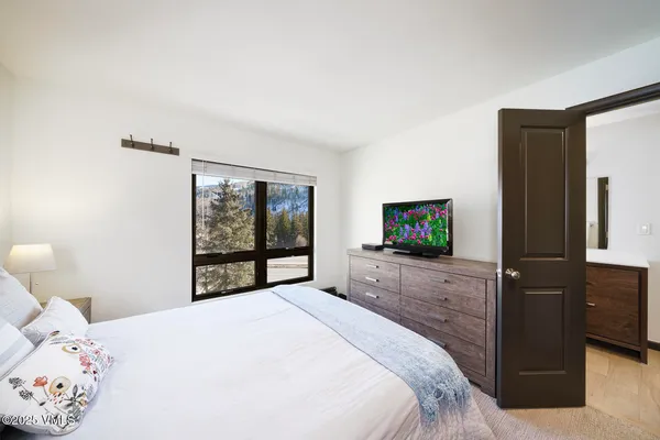 $1,375,000 | 963 Lions Ridge Loop, Unit 534, Vail, CO 81657