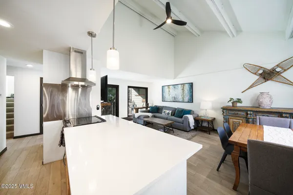 $1,375,000 | 963 Lions Ridge Loop, Unit 534, Vail, CO 81657