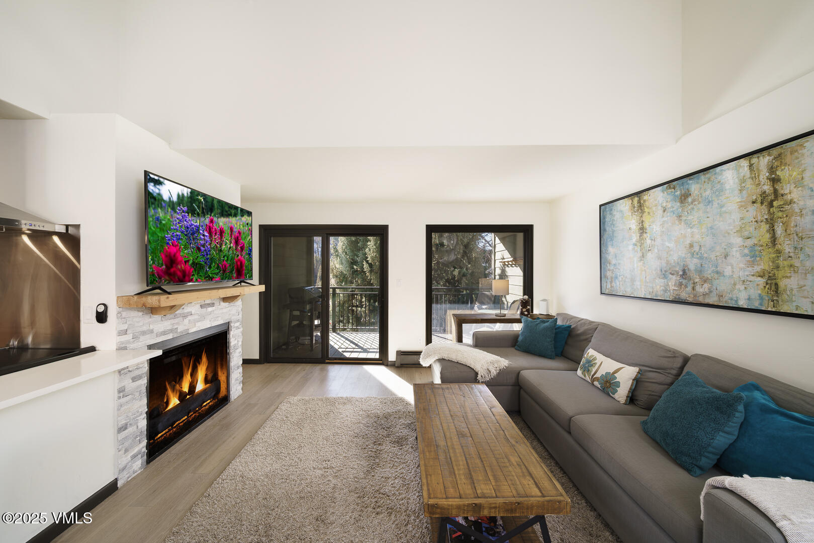 963 Lions Ridge Loop, Unit 534 Vail, CO 81657 - Photo 7 of 23 534_Breakaway_West_006