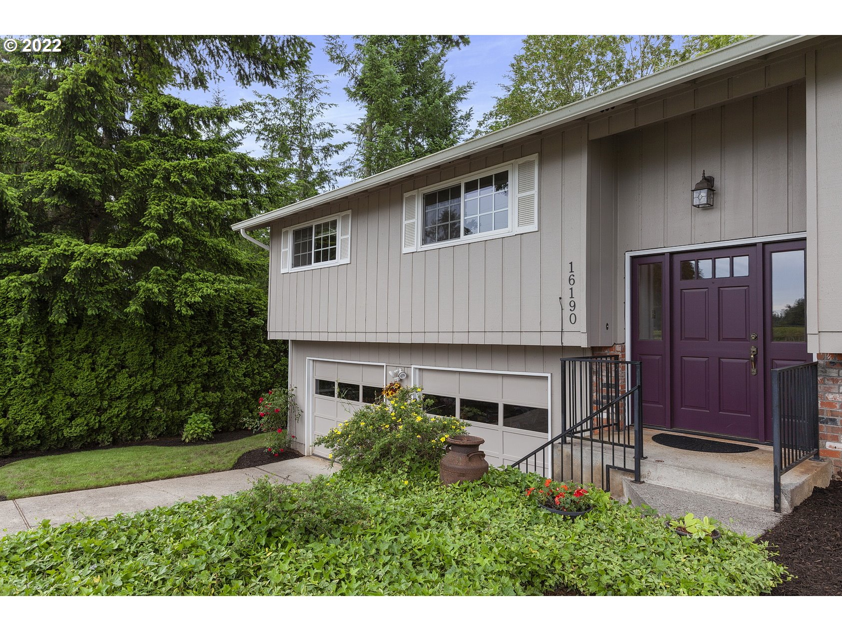 16190 South Wilson Road Oregon City, OR 97045 - Photo 5 of 32 a aerial view of a house with a yard
