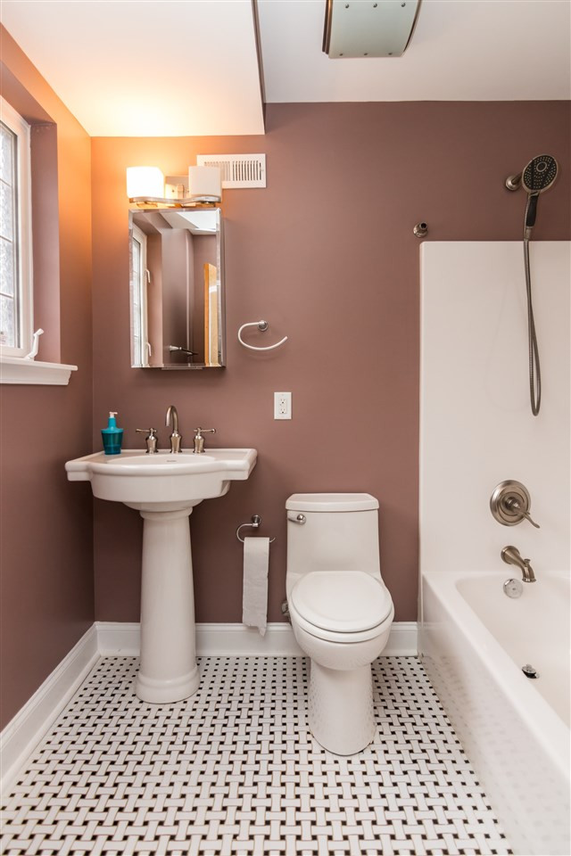 107 King William Road Raleigh, NC 27610 - Photo 17 of 25 Guest Bath