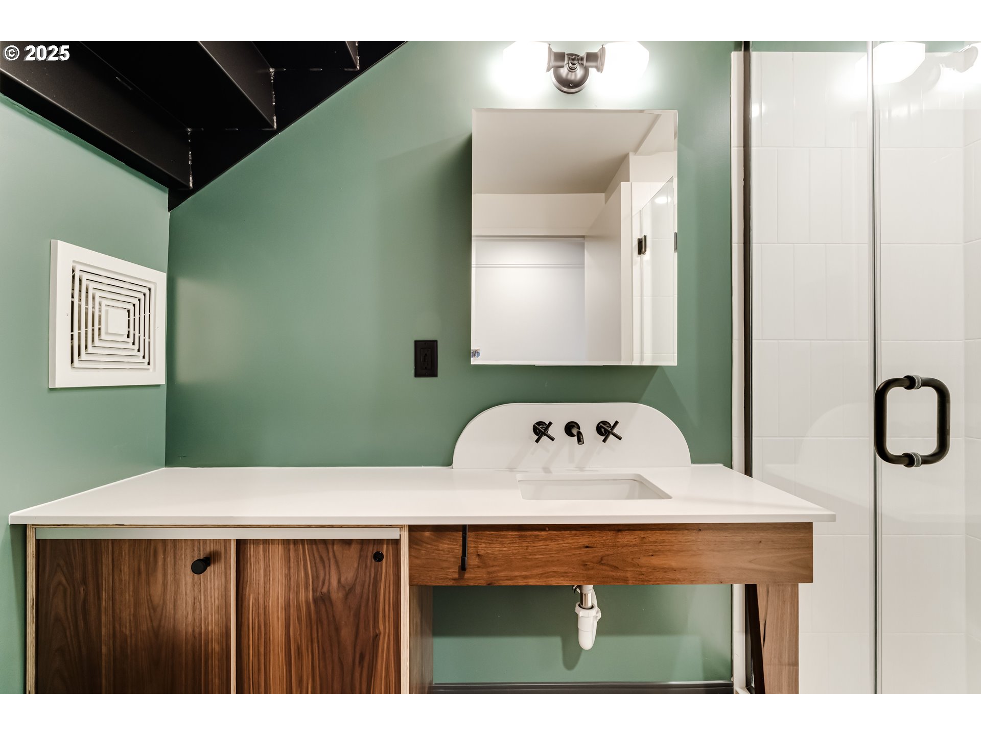 488 Main Street Springfield, OR 97477 - Photo 19 of 19