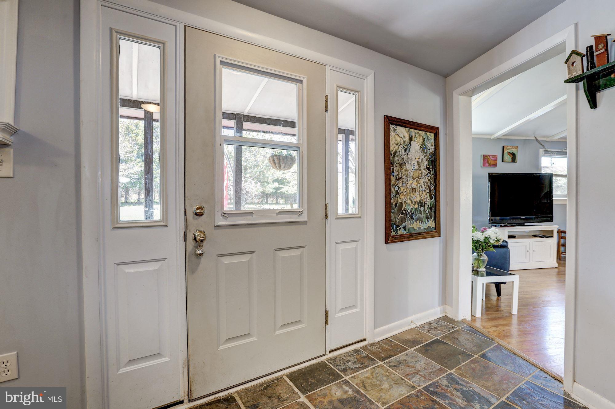 23500 Whites Ferry Road Dickerson, MD 20842 - Photo 5 of 42 Entrance