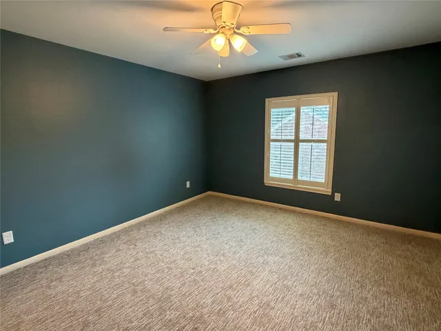 $2,950 | 3906 Hazelwood Drive, Pearland, TX 77584