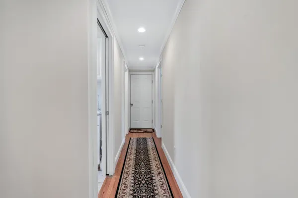 $999,500 | 70 Lakeview Avenue, Falmouth, MA 02540