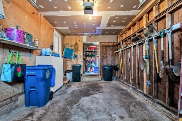 $999,500 | 70 Lakeview Avenue, Falmouth, MA 02540