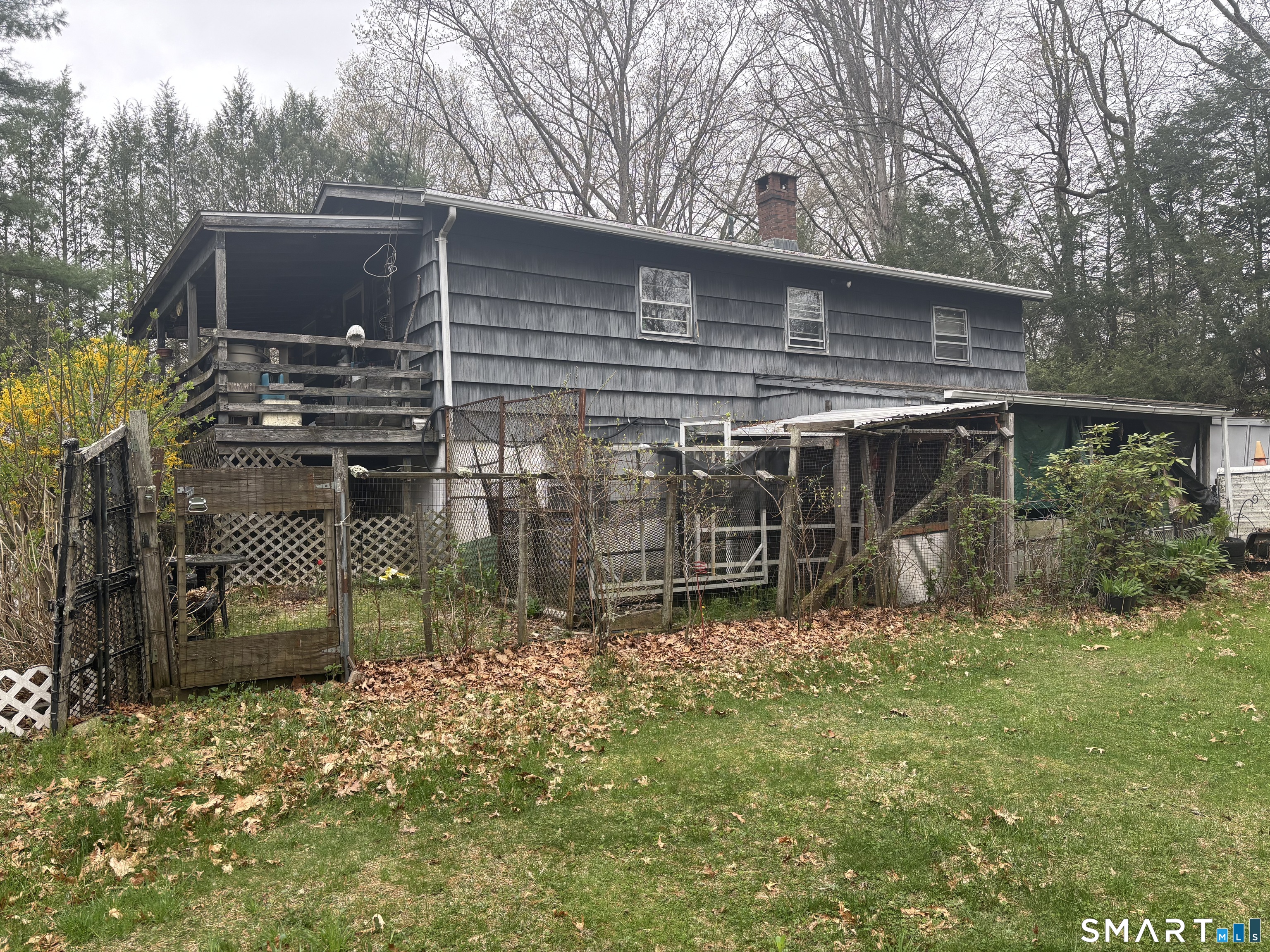 19 Henry Place Windham, CT 06256 - Photo 3 of 27