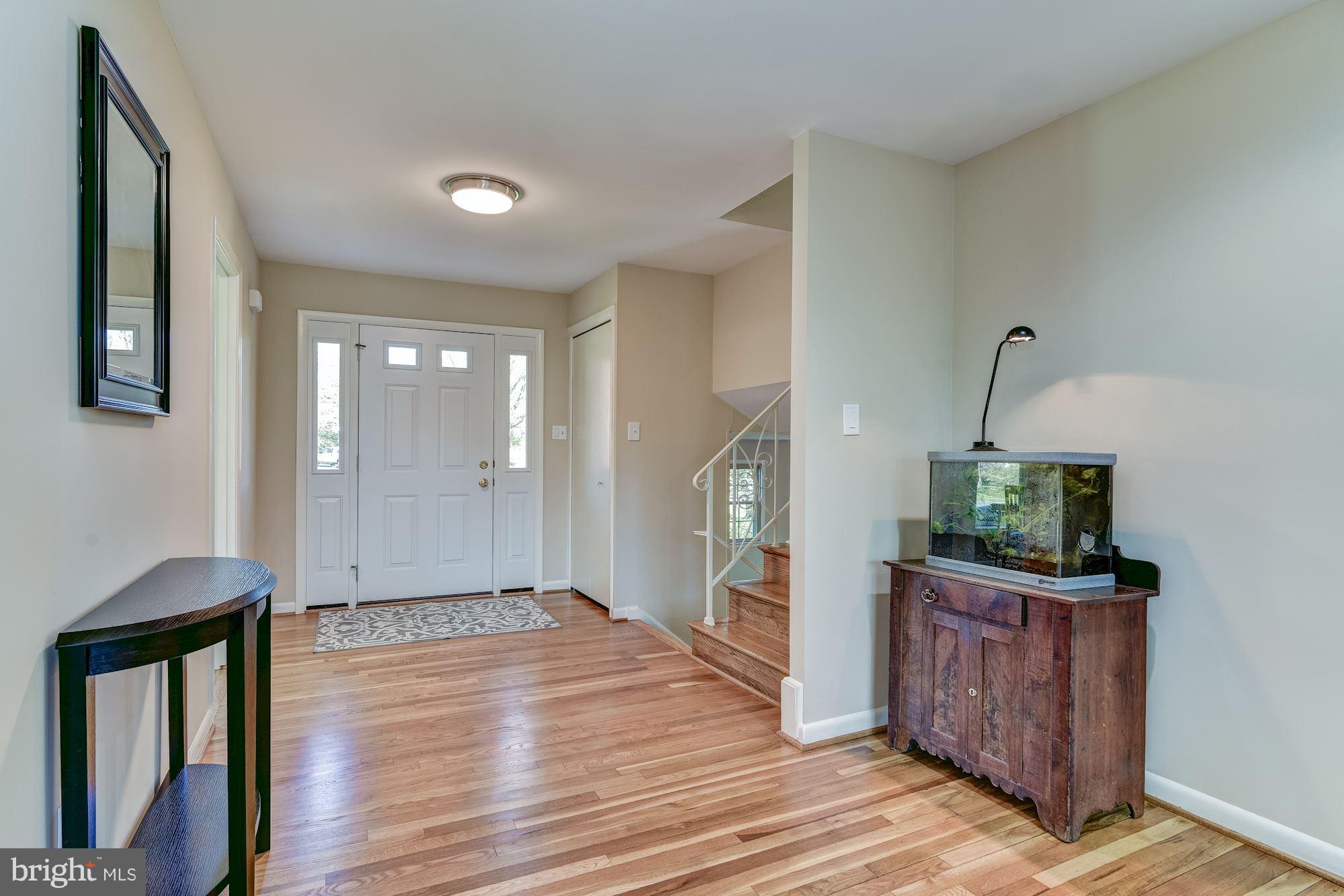 508 Stone House Lane Silver Spring, MD 20905 - Photo 2 of 30 Interior (General)