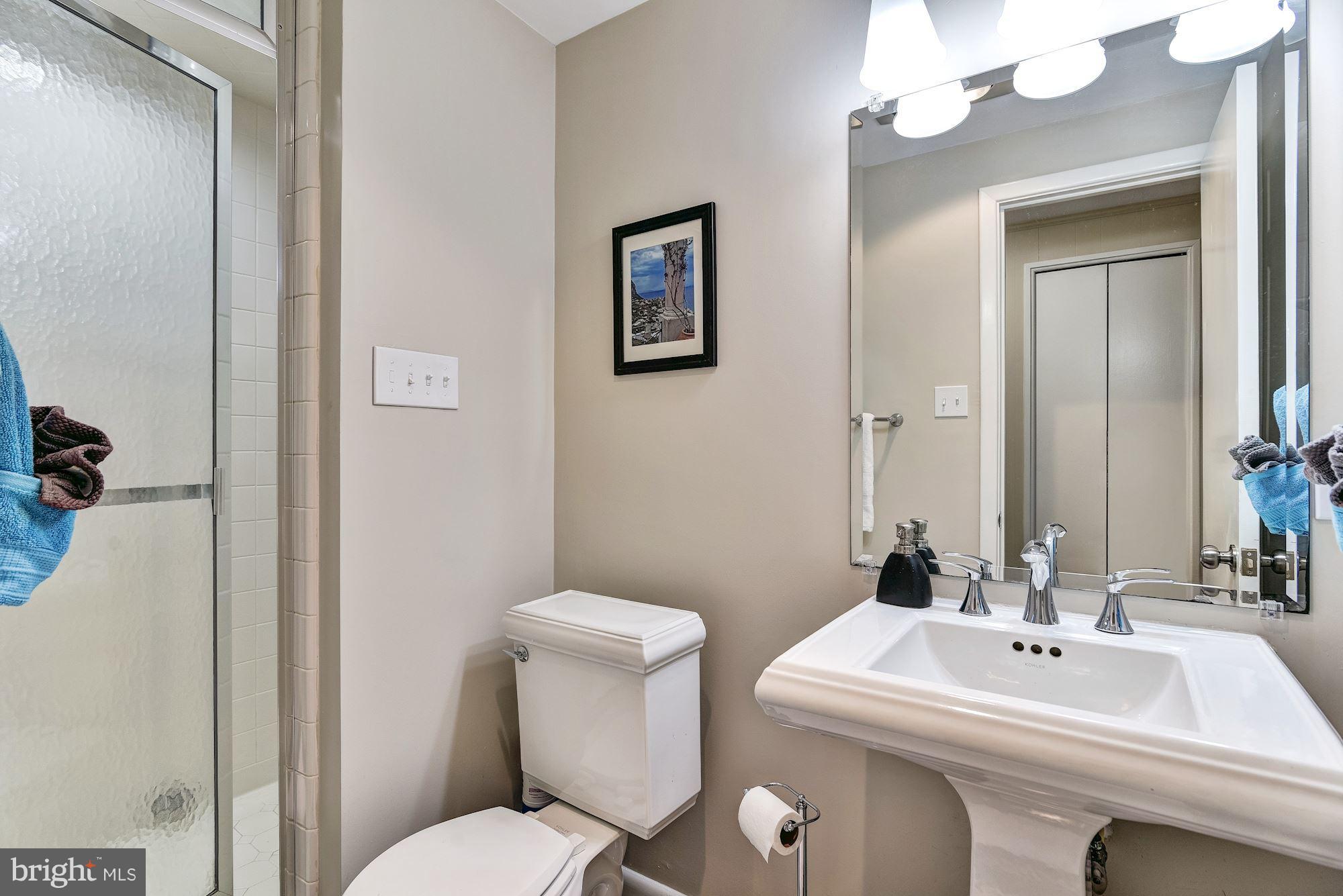 508 Stone House Lane Silver Spring, MD 20905 - Photo 17 of 30 Bath