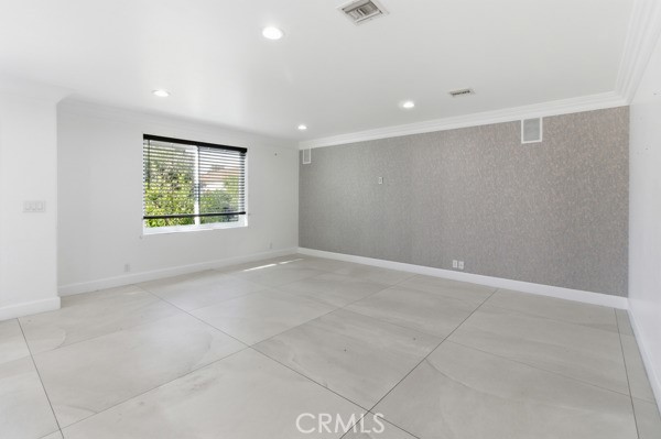 5048 Hesperia Avenue Encino, CA 91316 - Photo 16 of 30 an empty room with windows