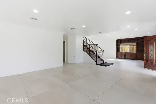 $8,950 | 5048 Hesperia Avenue, Encino, CA 91316