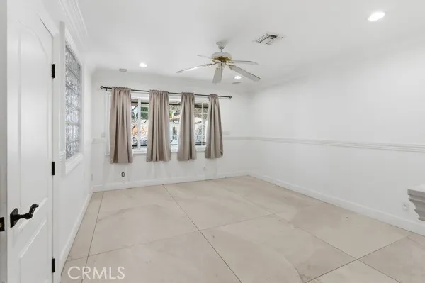 $8,950 | 5048 Hesperia Avenue, Encino, CA 91316