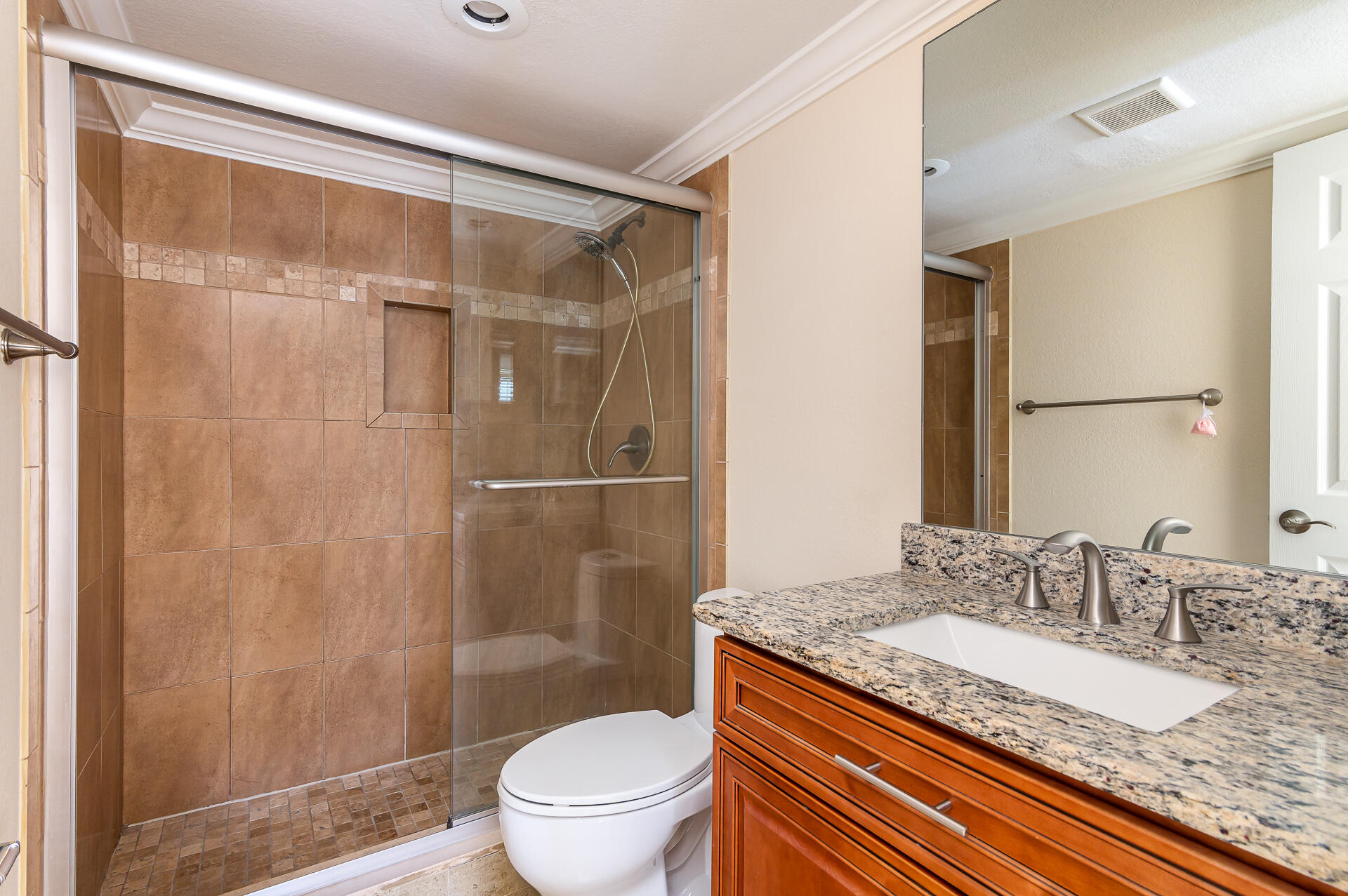 651 East Woolbright Road, Unit E 405 Boynton Beach, FL 33435 - Photo 16 of 19 Main Bath