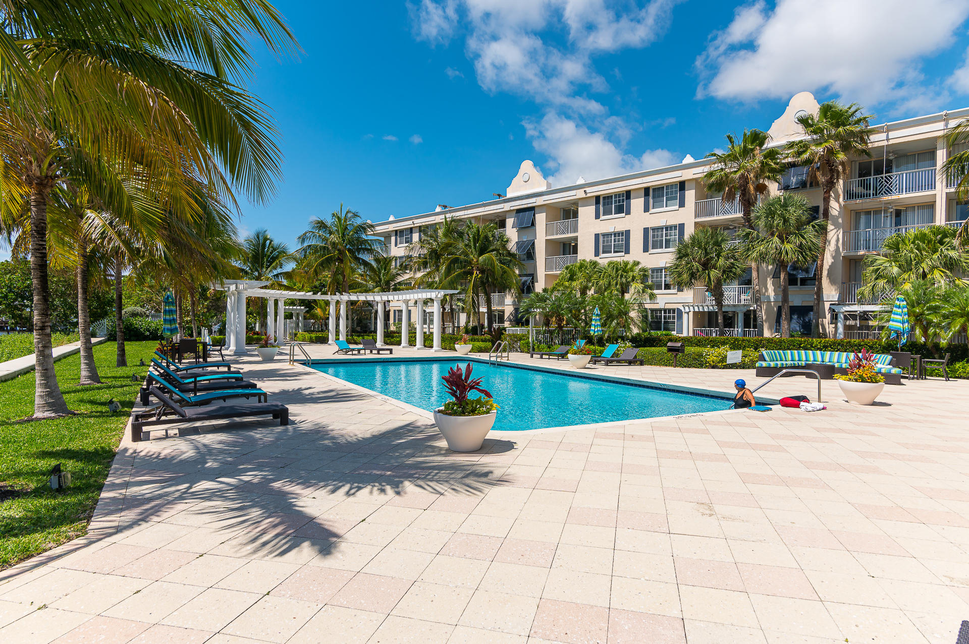 651 East Woolbright Road, Unit E 405 Boynton Beach, FL 33435 - Photo 4 of 19 photo-3
