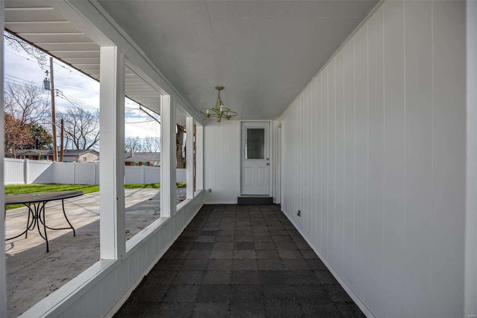 1300 Clearview Drive St. Charles, MO 63303 - Photo 30 of 36