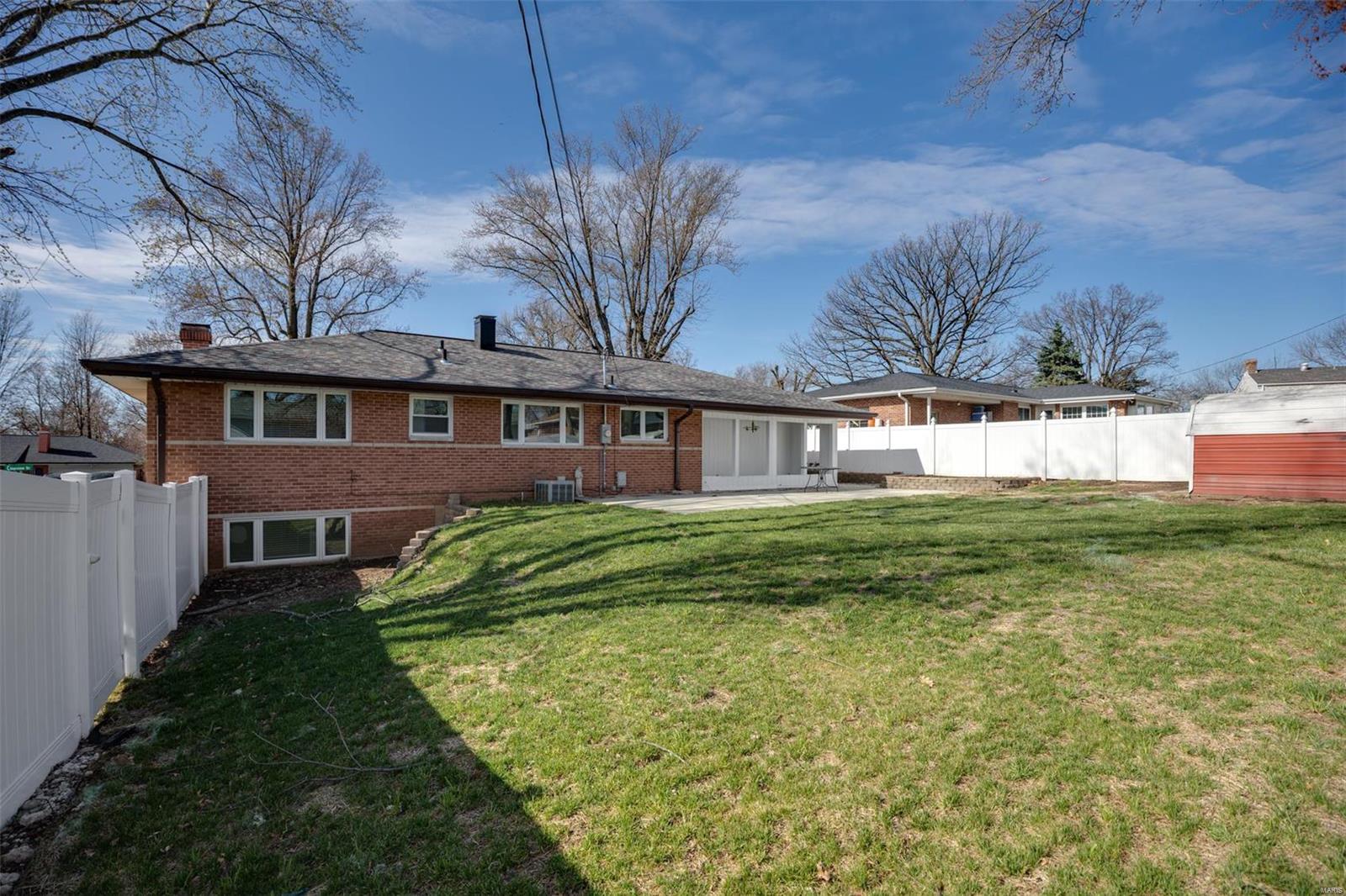 1300 Clearview Drive St. Charles, MO 63303 - Photo 34 of 36