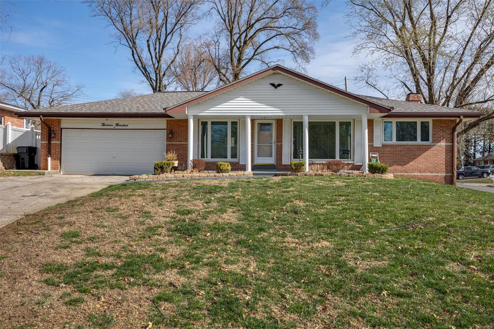 1300 Clearview Drive St. Charles, MO 63303 - Photo 4 of 36