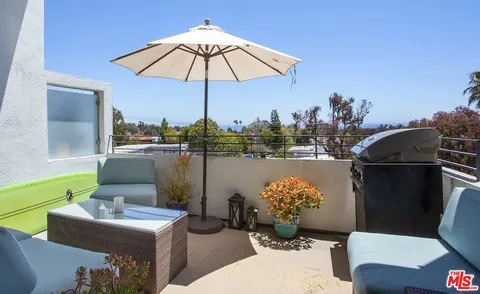 $350,000 | 16601 Marquez Avenue, Unit 304, Pacific Palisades, CA 90272