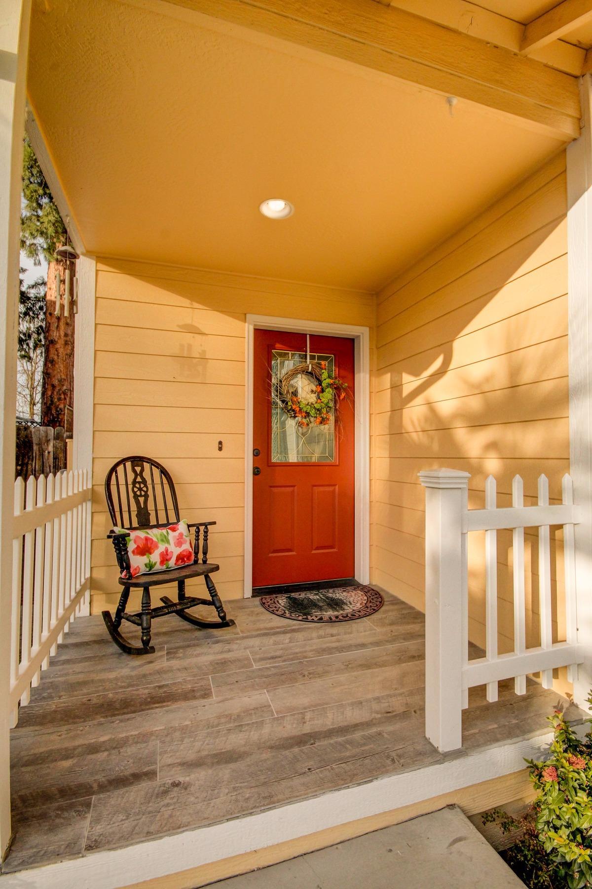 668 Shadow Way Central Point, OR 97502 - Photo 2 of 19 Additional Photo