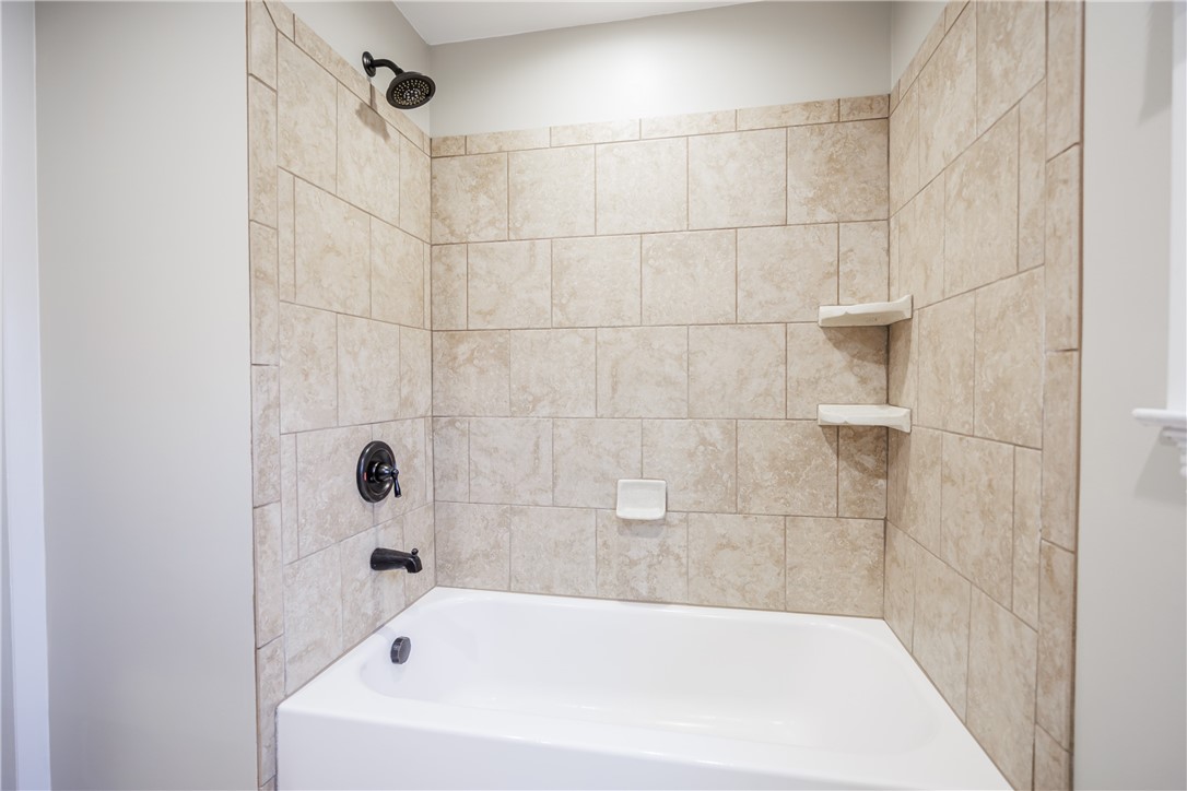 1615 Hermance Road Penfield, NY 14580 - Photo 23 of 32