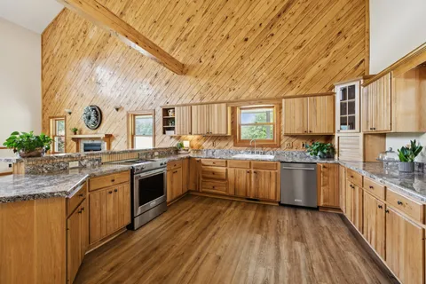 $799,000 | 4255 McFall Road, Cumberland City, TN 37050