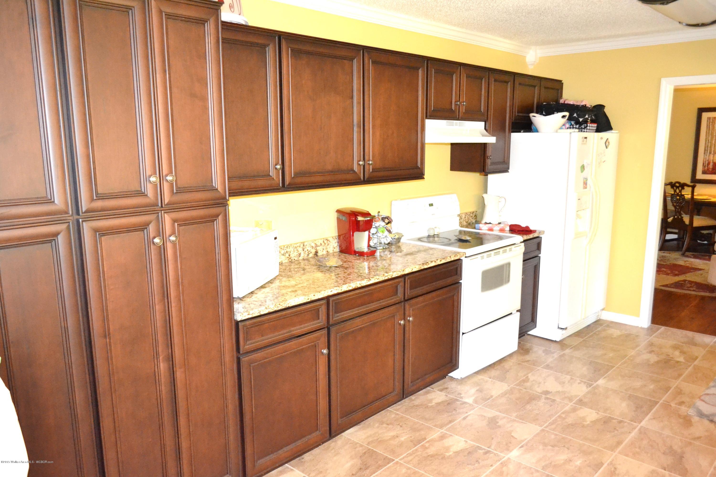 1402 North Ridge Drive Jasper, AL 35504 - Photo 11 of 13 Gallery Image 11