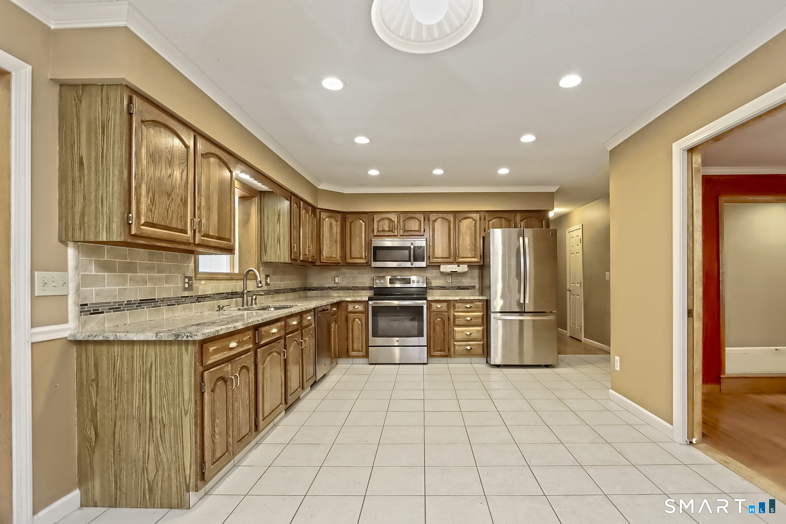 43 Squantuck Road Seymour, CT 06483 - Photo 14 of 35