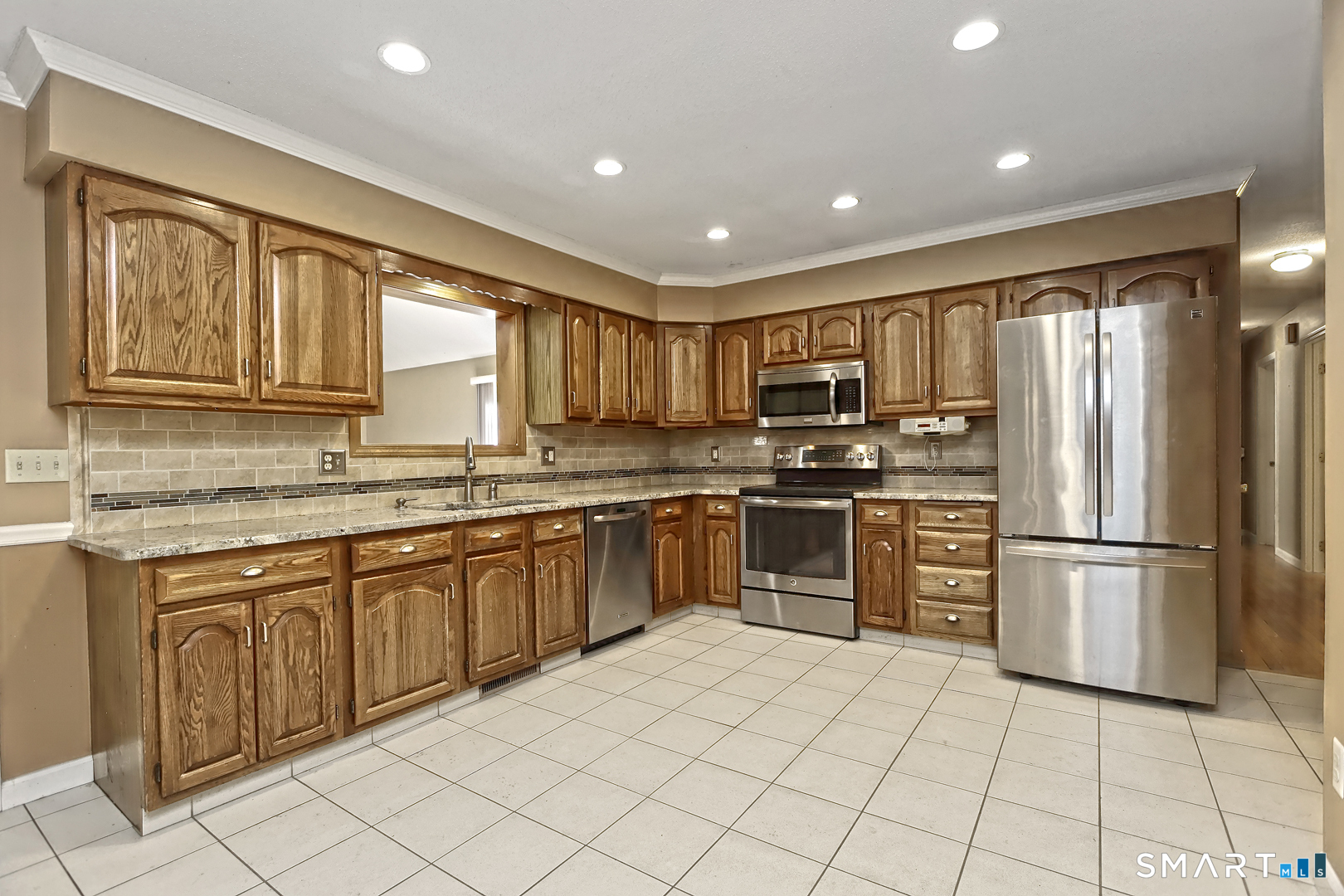 43 Squantuck Road Seymour, CT 06483 - Photo 15 of 35