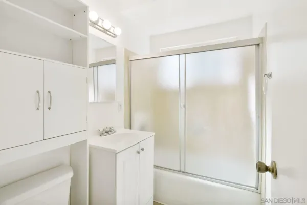 $4,700 | 4382 Mount Putman Avenue, San Diego, CA 92117