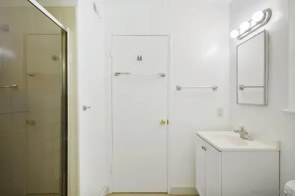 $4,700 | 4382 Mount Putman Avenue, San Diego, CA 92117